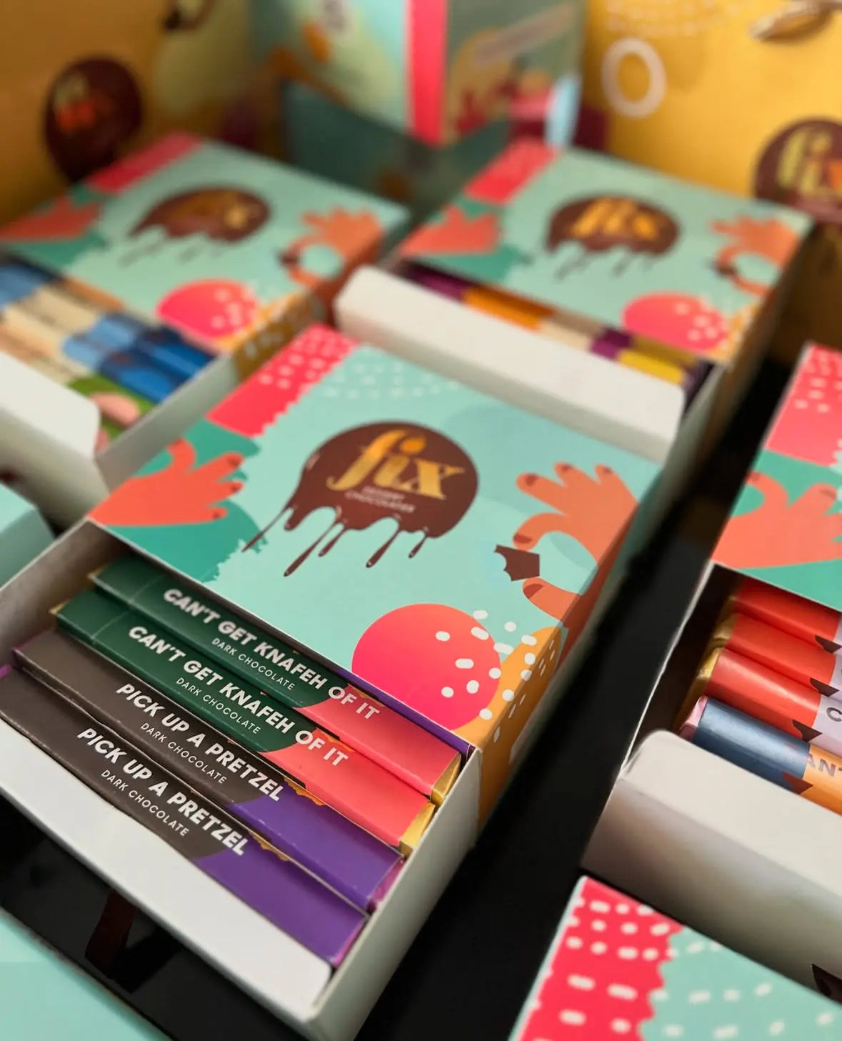 Fix Dessert Chocolatier Can’t Get Knafeh of It – Dark Chocolate - Box of x6 Chocolate Bars Fix Dessert Chocolatier